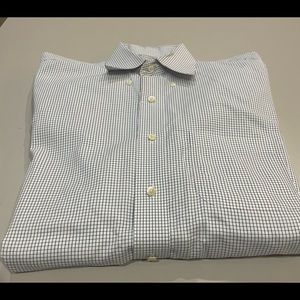 Jos A Bank Gray & White Long Sleeve Button Down Dress Shirt with front pocket.